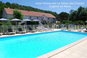 Отель Hotel Le Relais des Champs  Эжени-Ле-Бэн